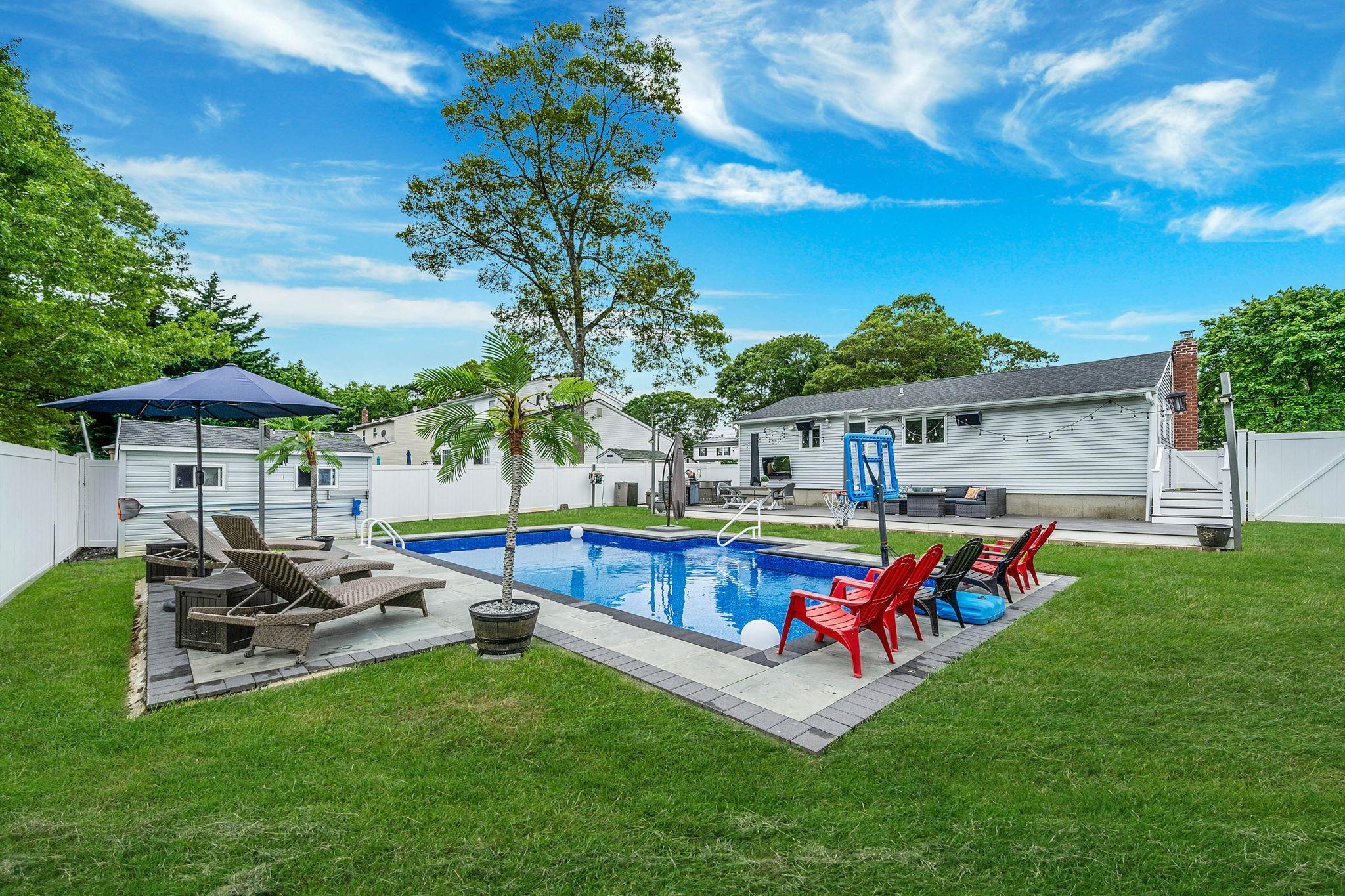 80 Breston Drive E, Shirley, NY 11967