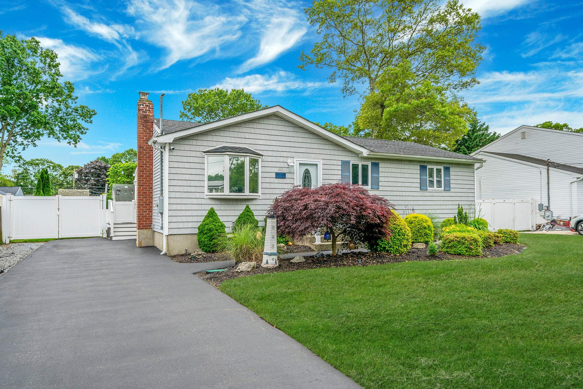 80 Breston Drive E, Shirley, NY 11967