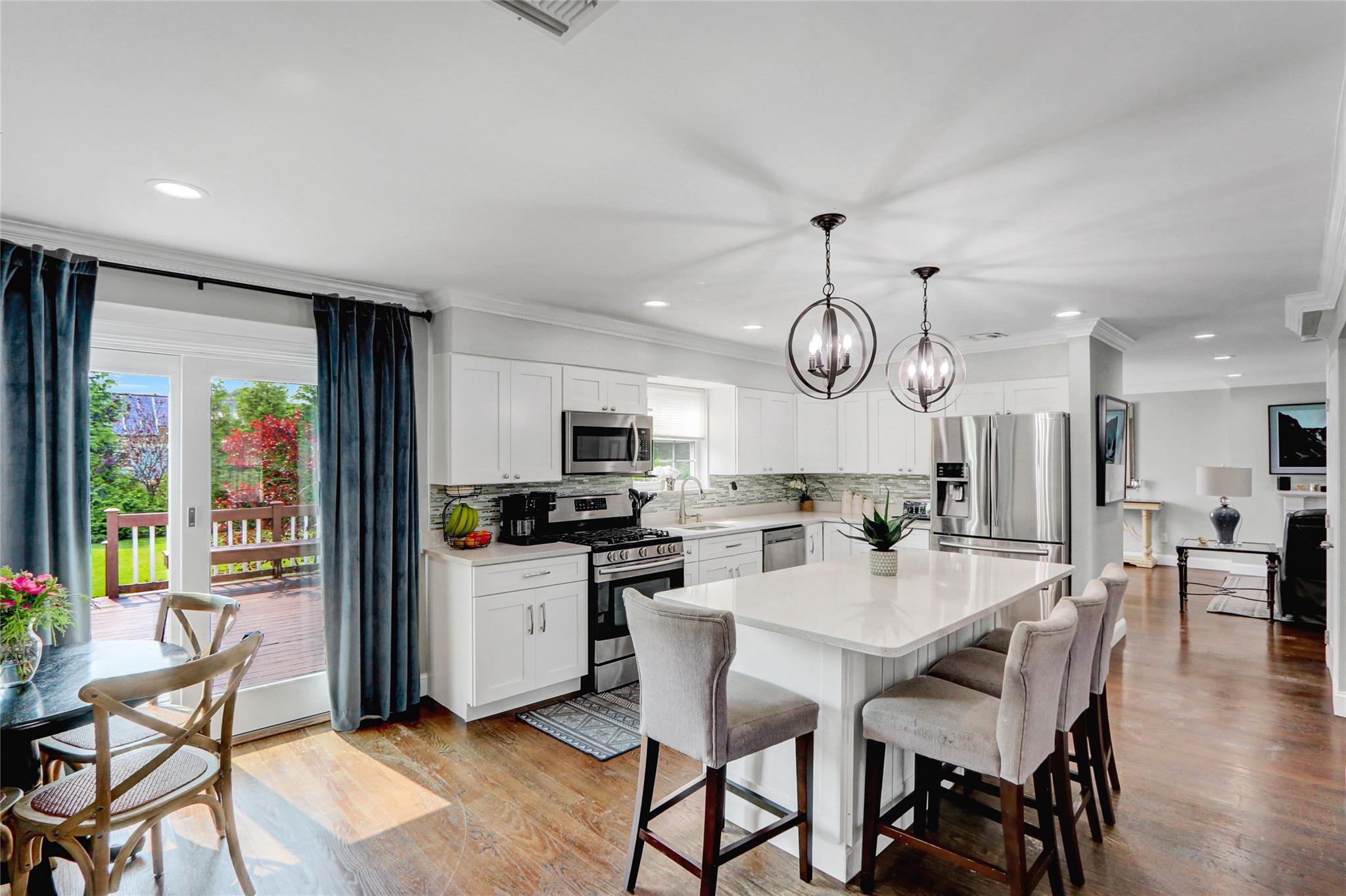 2441 New York Avenue, Melville, NY 11747