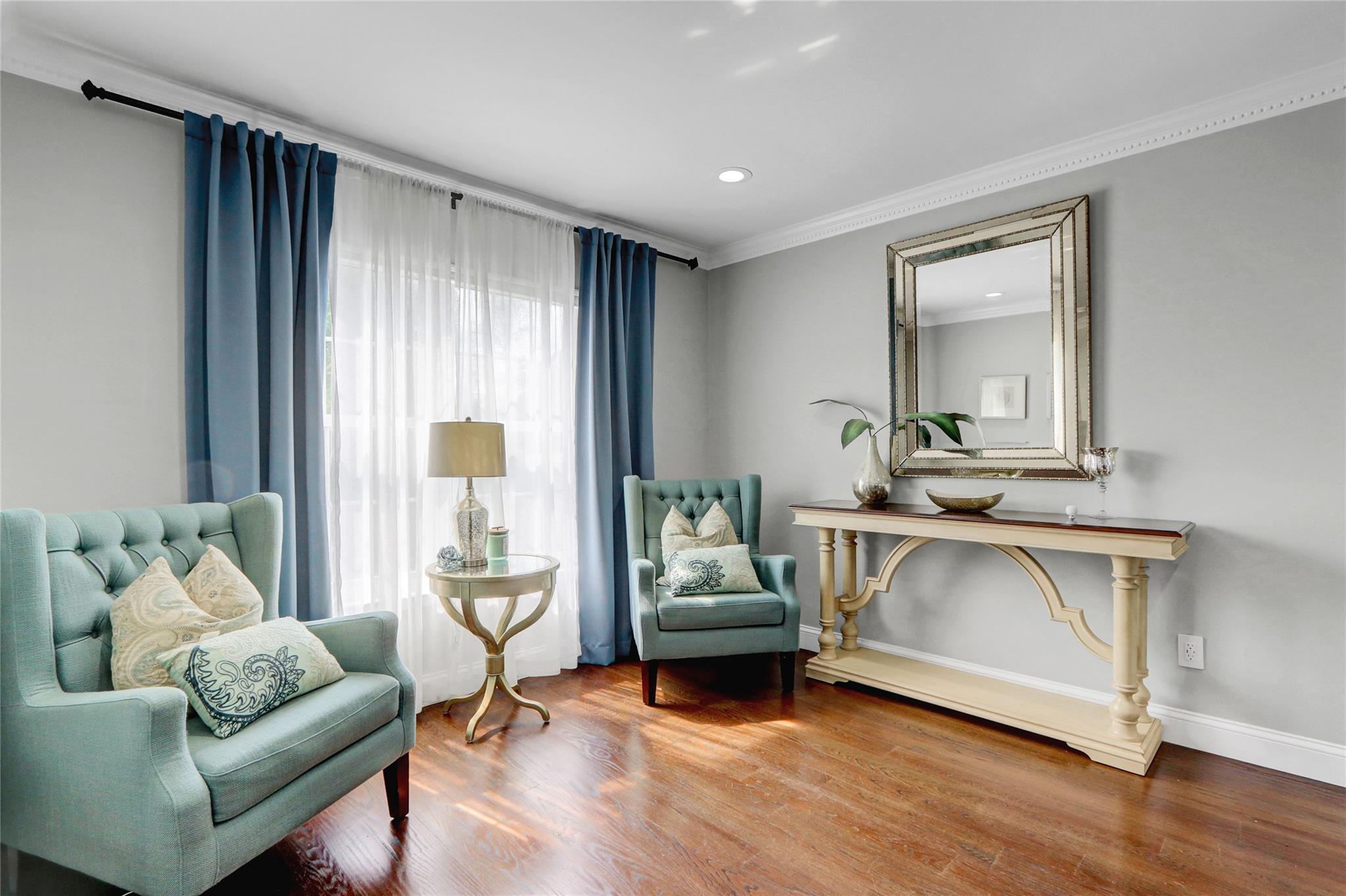 2441 New York Avenue, Melville, NY 11747