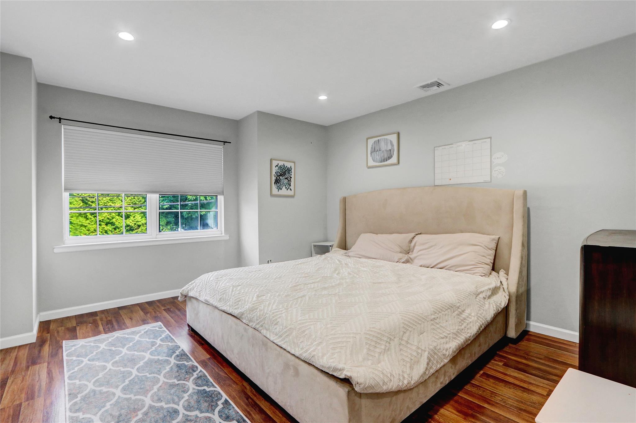 2441 New York Avenue, Melville, NY 11747