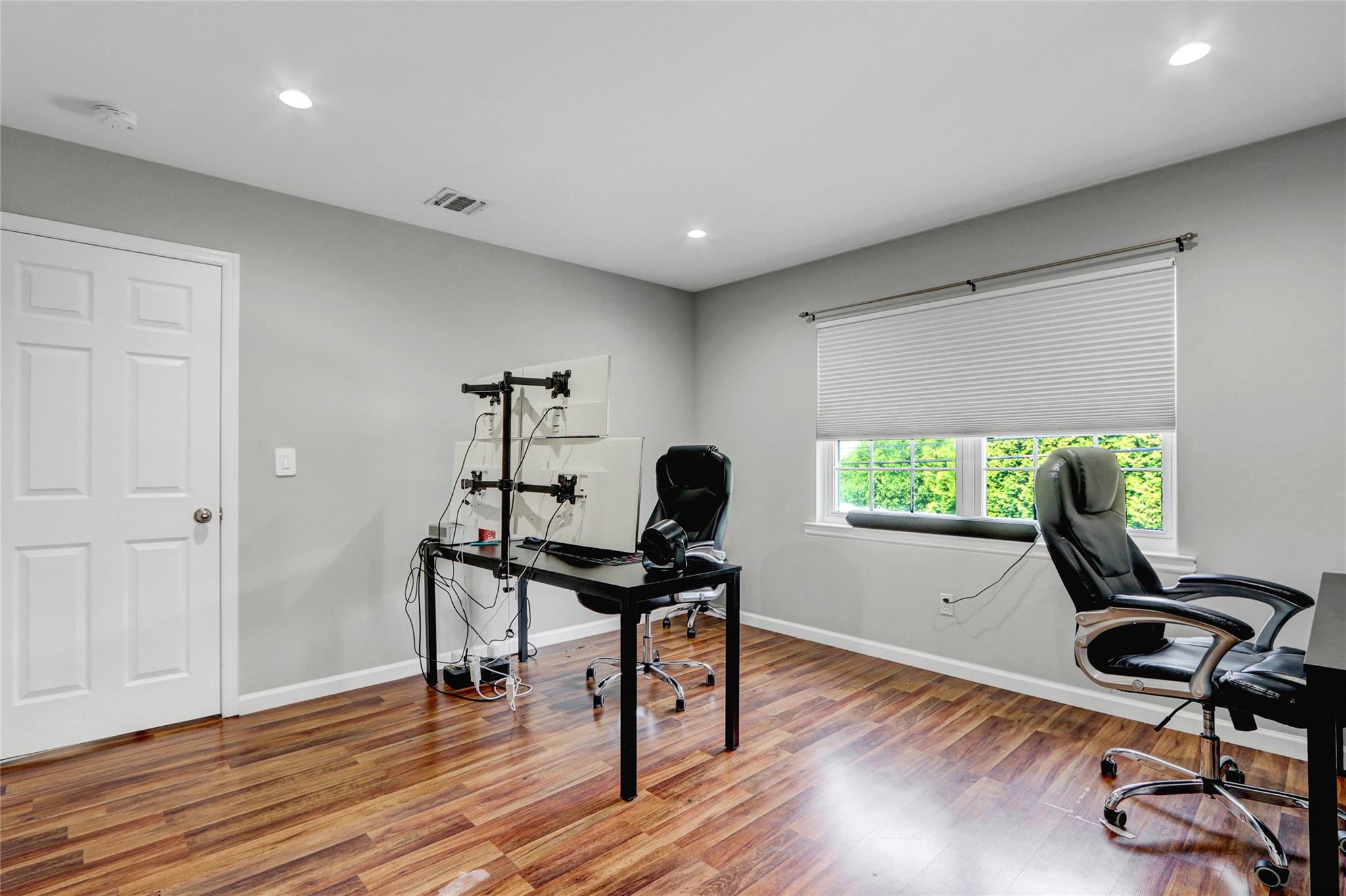 2441 New York Avenue, Melville, NY 11747