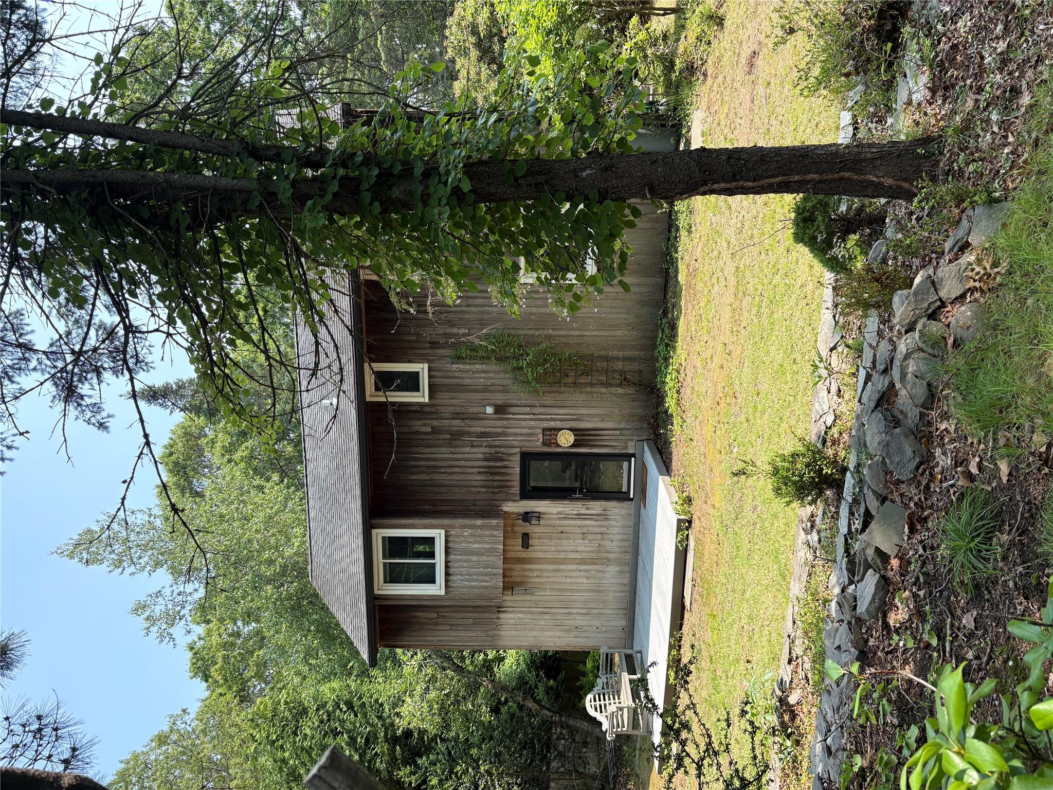 165 Roses Grove Road, Water Mill, NY 11976