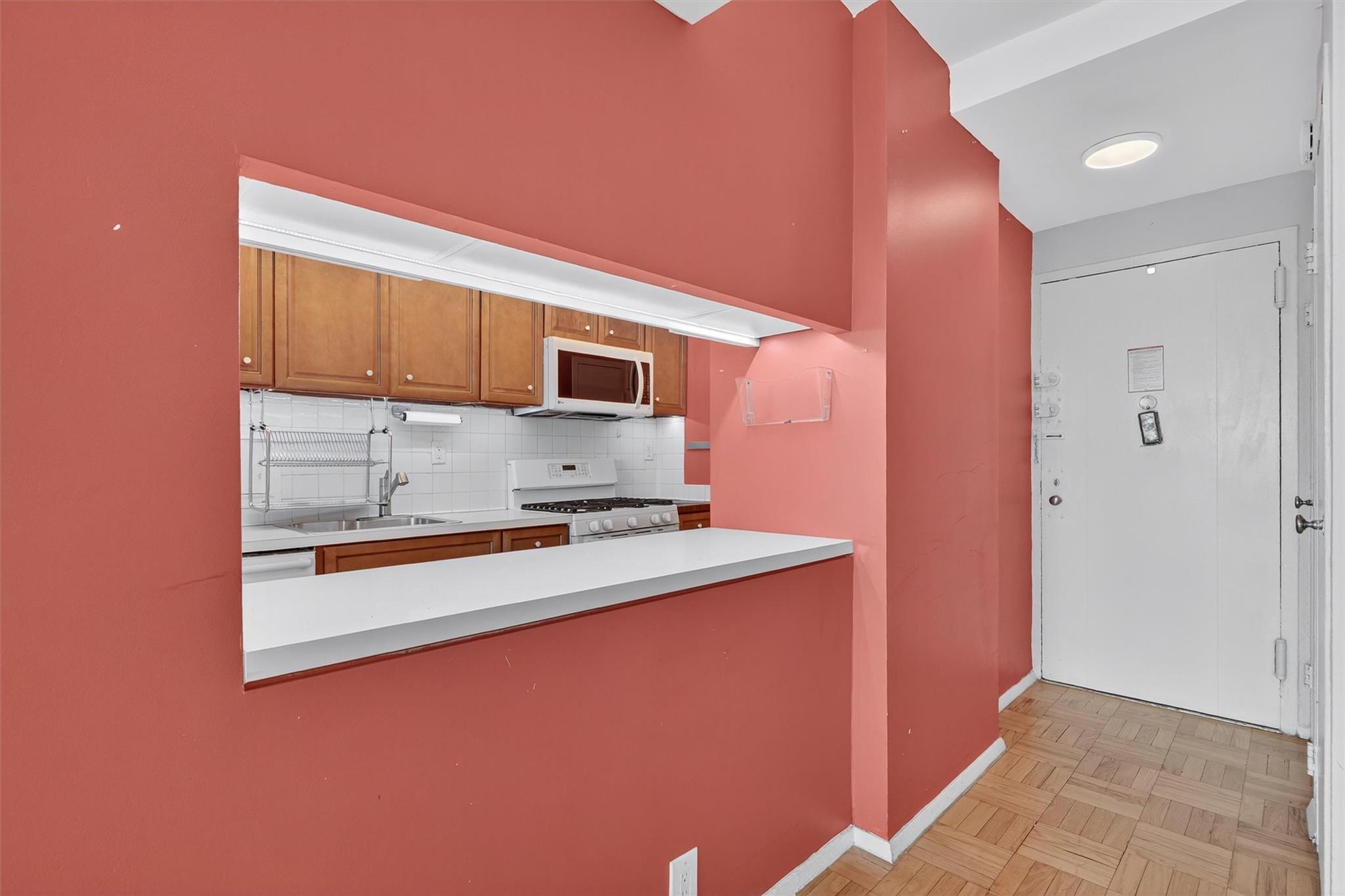 6 Fordham Hill Oval # 14B, Bronx, NY 10468