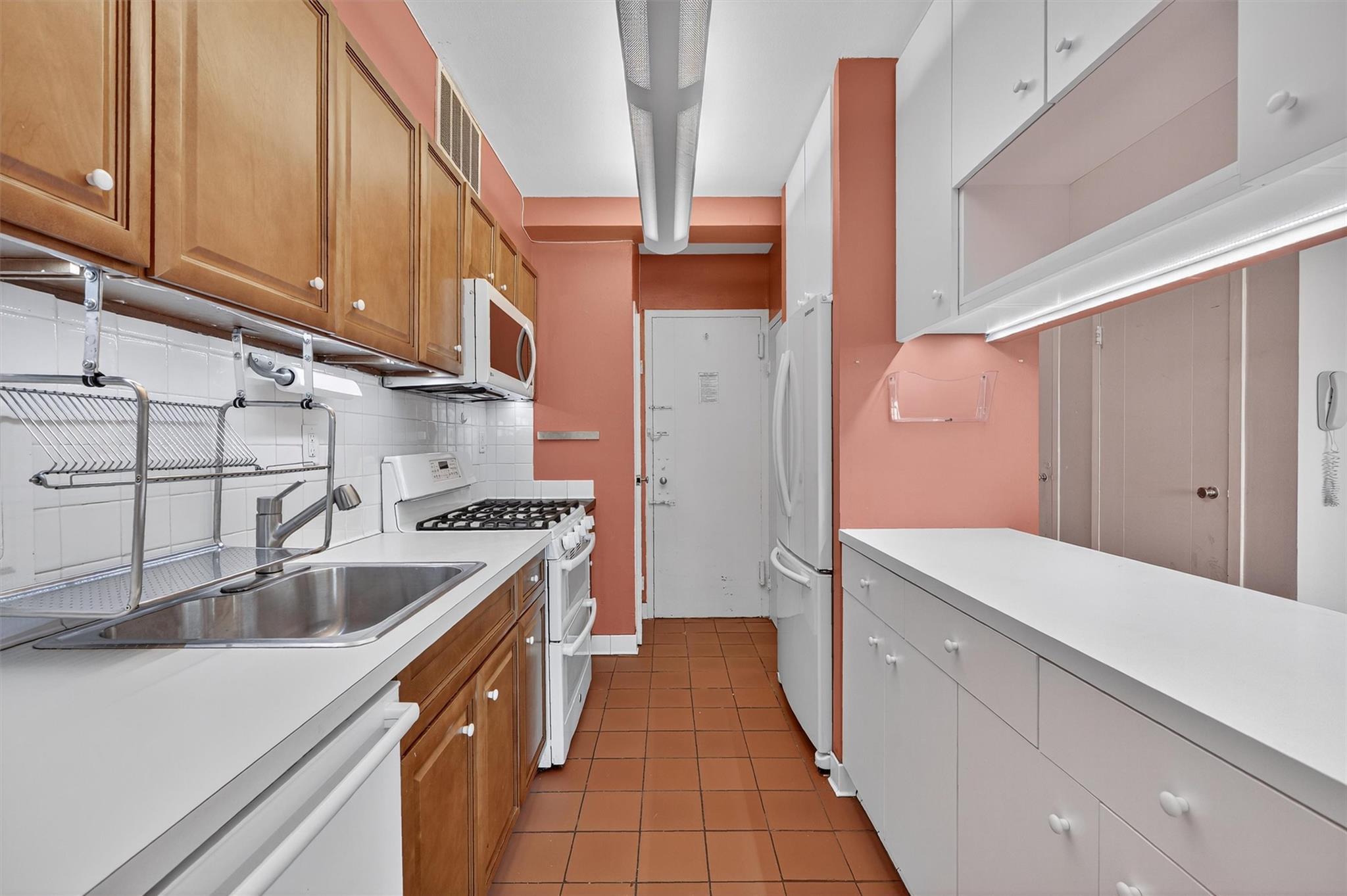 6 Fordham Hill Oval # 14B, Bronx, NY 10468