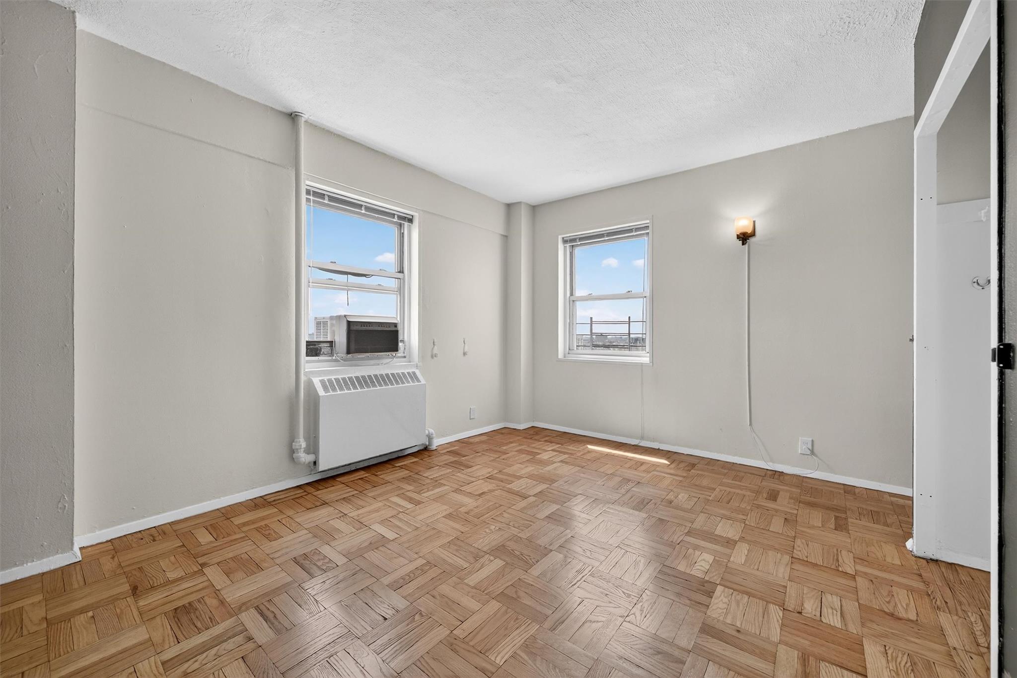 6 Fordham Hill Oval # 14B, Bronx, NY 10468