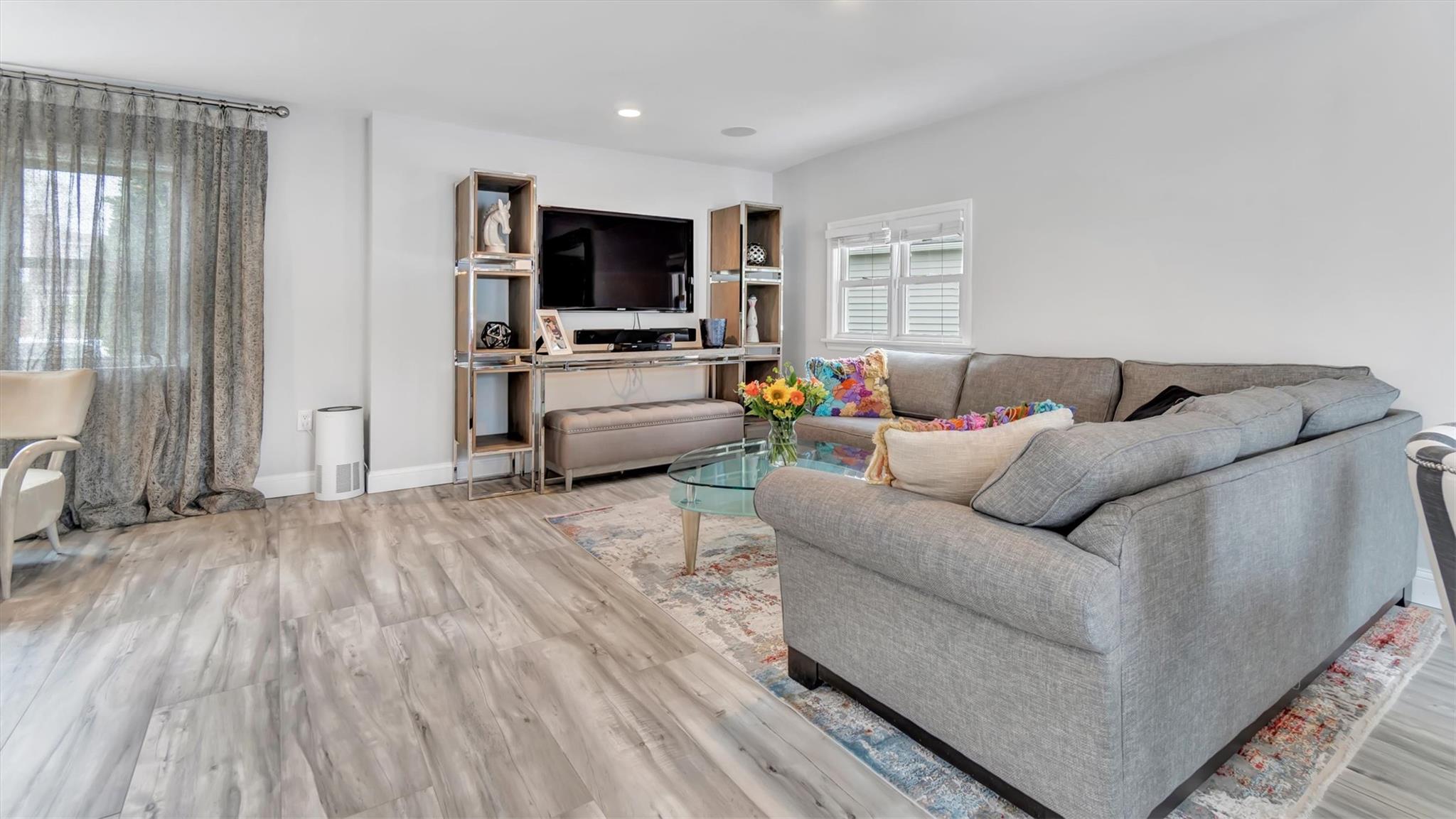 20 Margaret Road, Massapequa, NY 11758