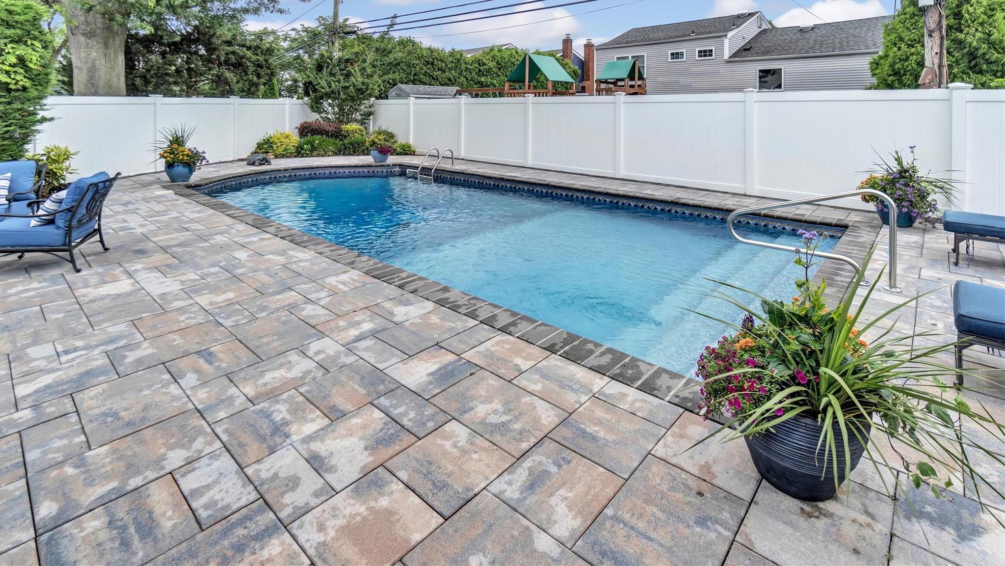 20 Margaret Road, Massapequa, NY 11758