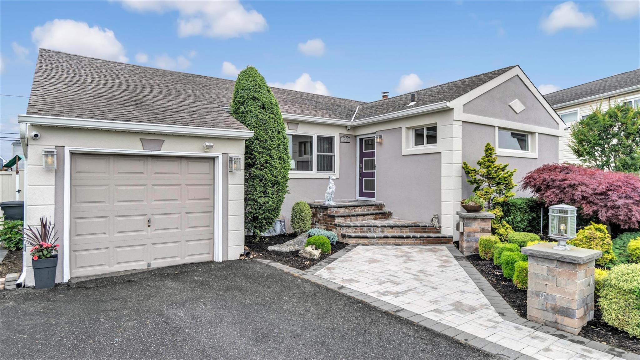 20 Margaret Road, Massapequa, NY 11758