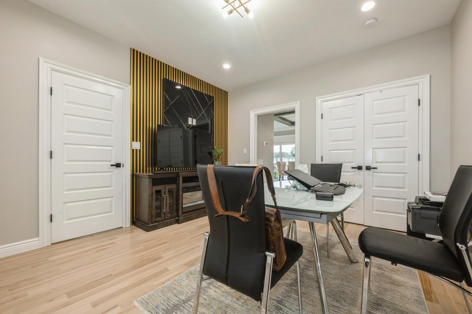 215 Marguerite Ave, South Floral Park, NY 11001