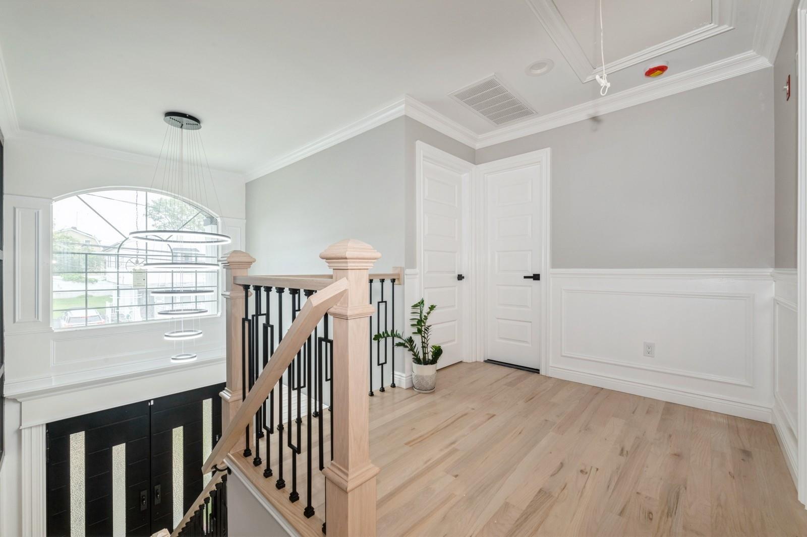 215 Marguerite Ave, South Floral Park, NY 11001