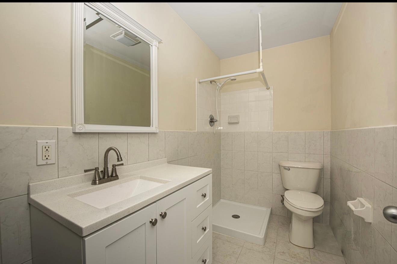 1360 Montauk, Mastic, NY 11950