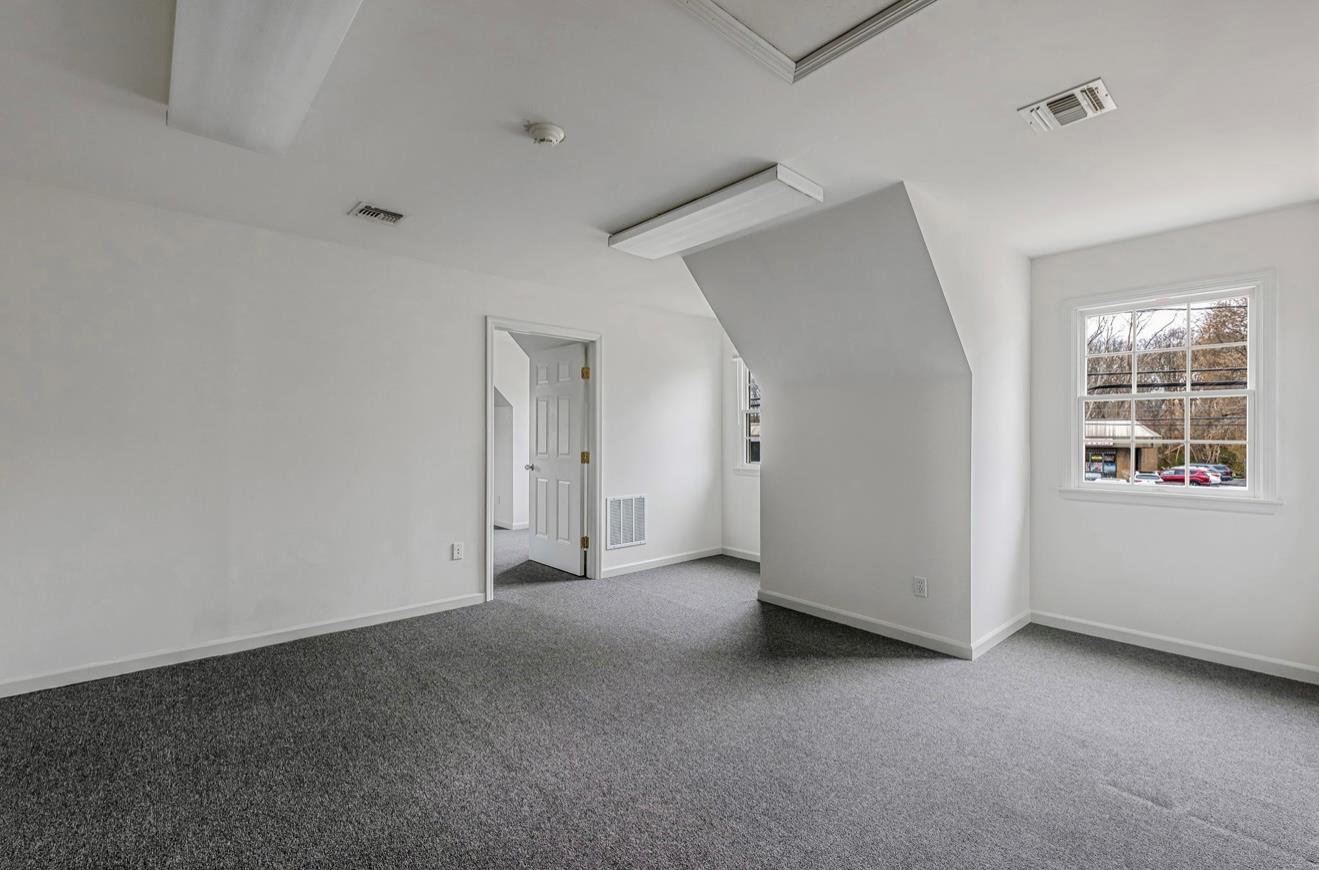 1360 Montauk, Mastic, NY 11950