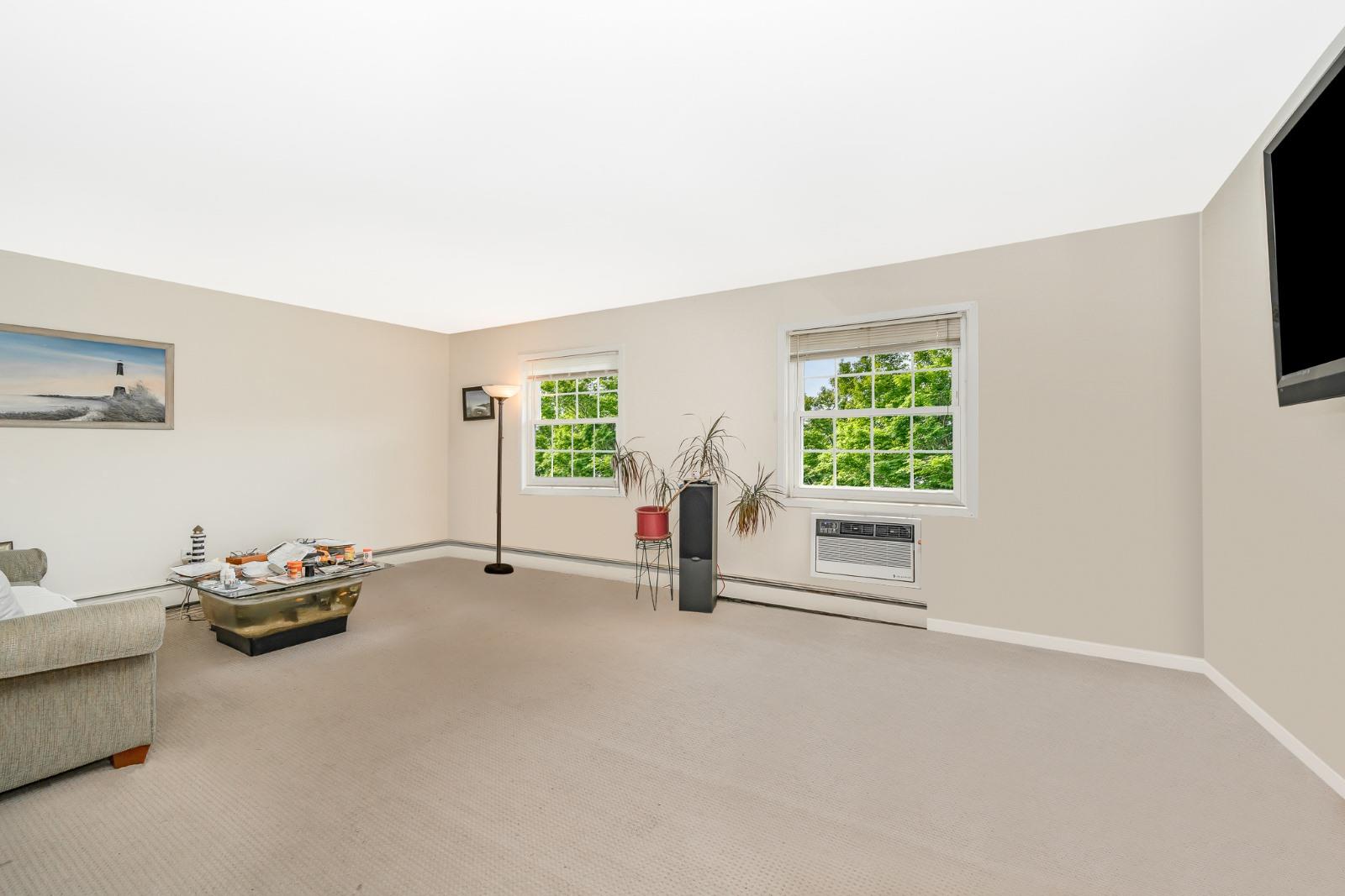 460 Old Town Road # 26P, Port Jefferson Station, NY 11776