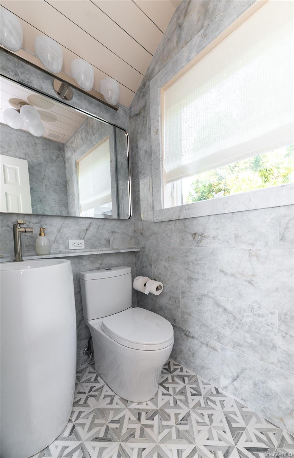 1005 Surf View, Ocean Beach, NY 11770