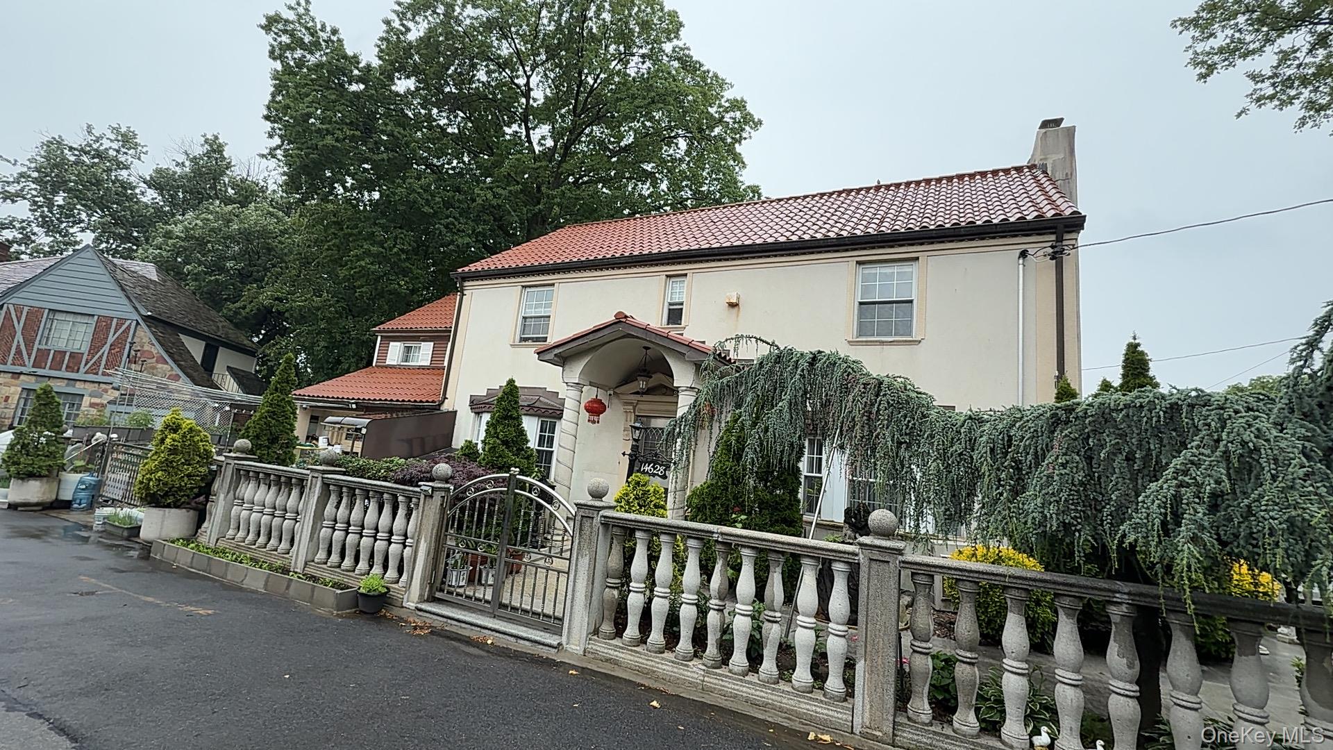 146-28 BAYSIDE Avenue, Flushing, NY 11354