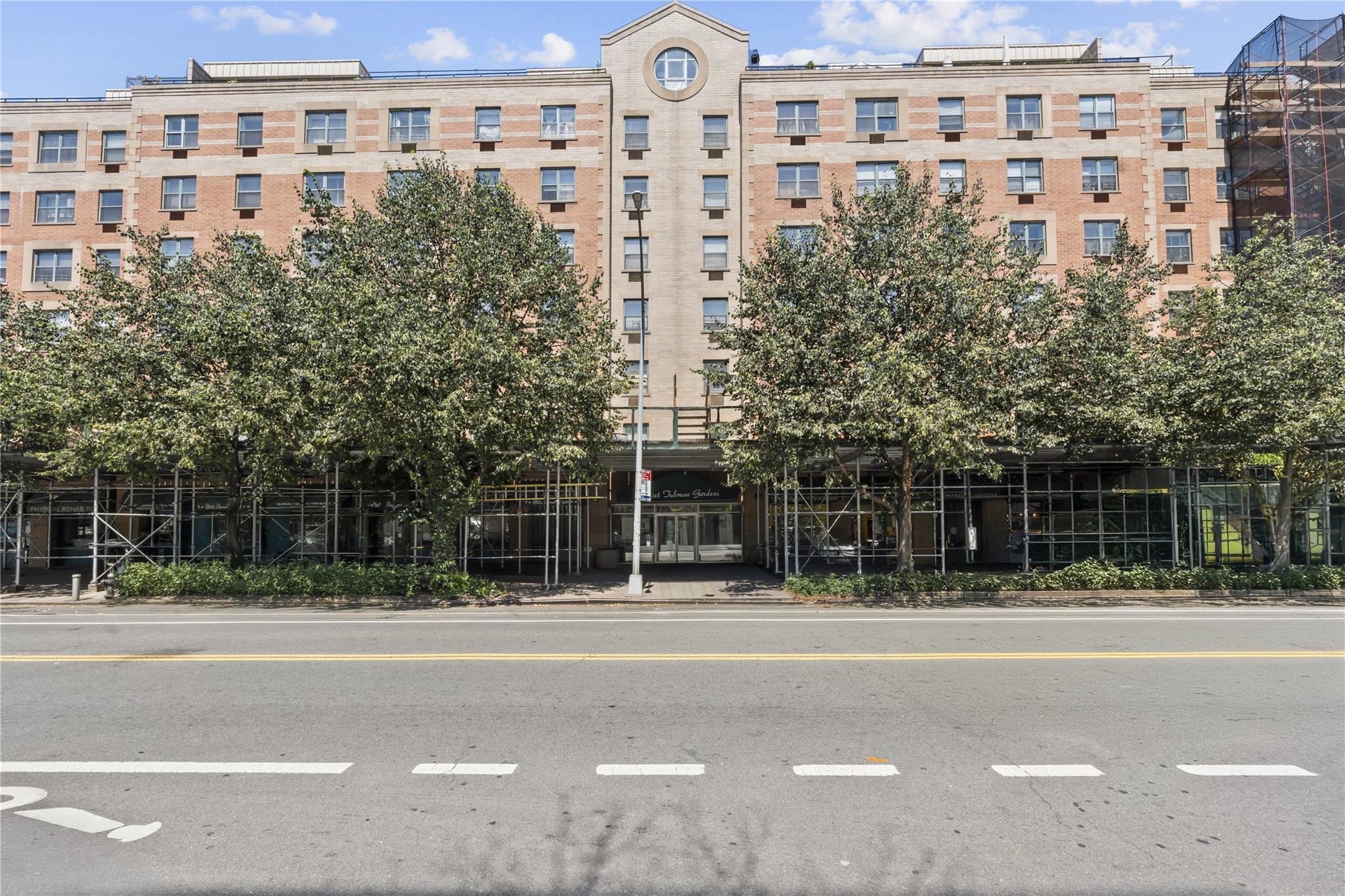 2235 Frederick Douglass Boulevard # 7B, New York (Manhattan), NY 10027
