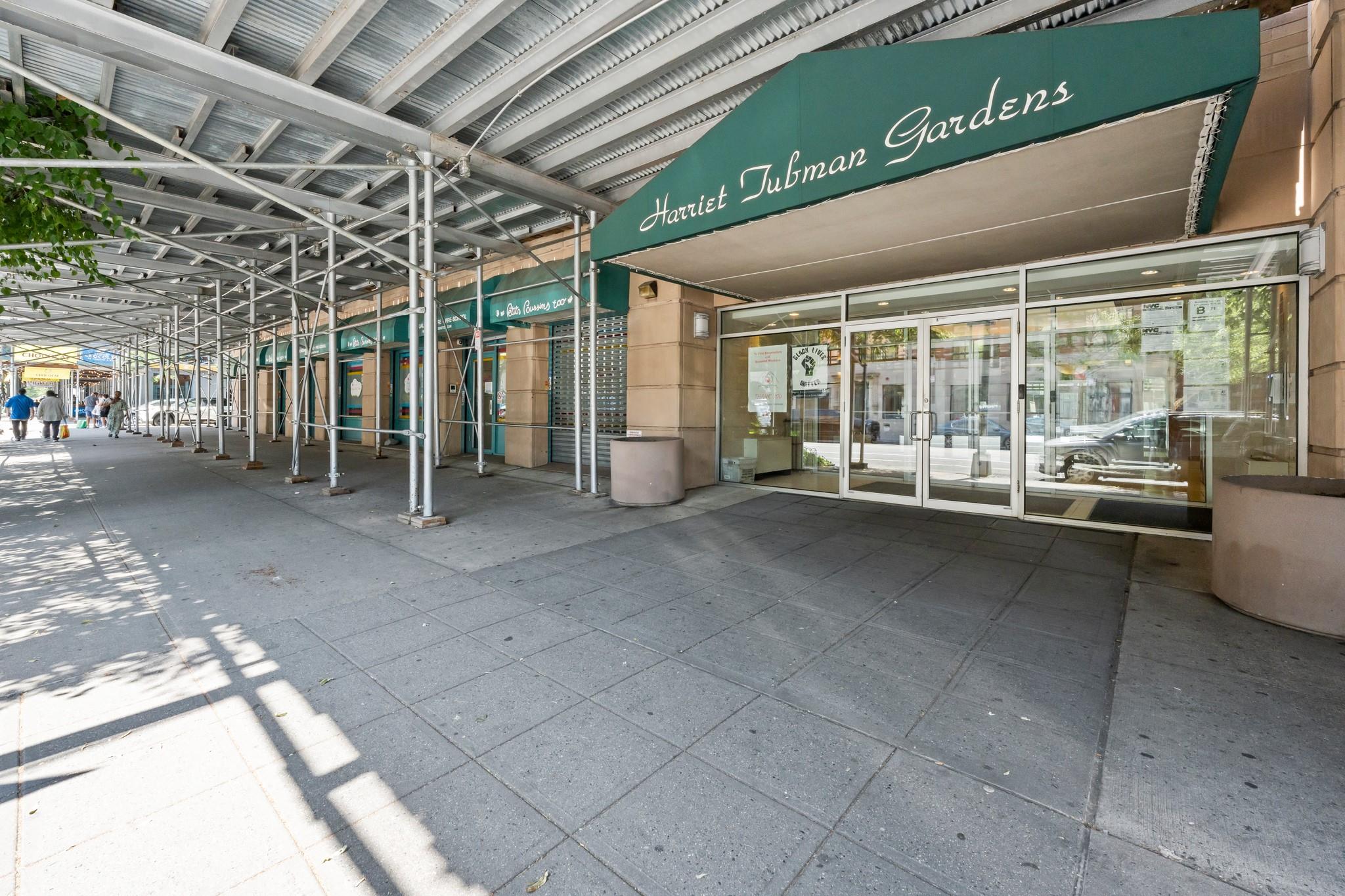 2235 Frederick Douglass Boulevard # 7B, New York (Manhattan), NY 10027