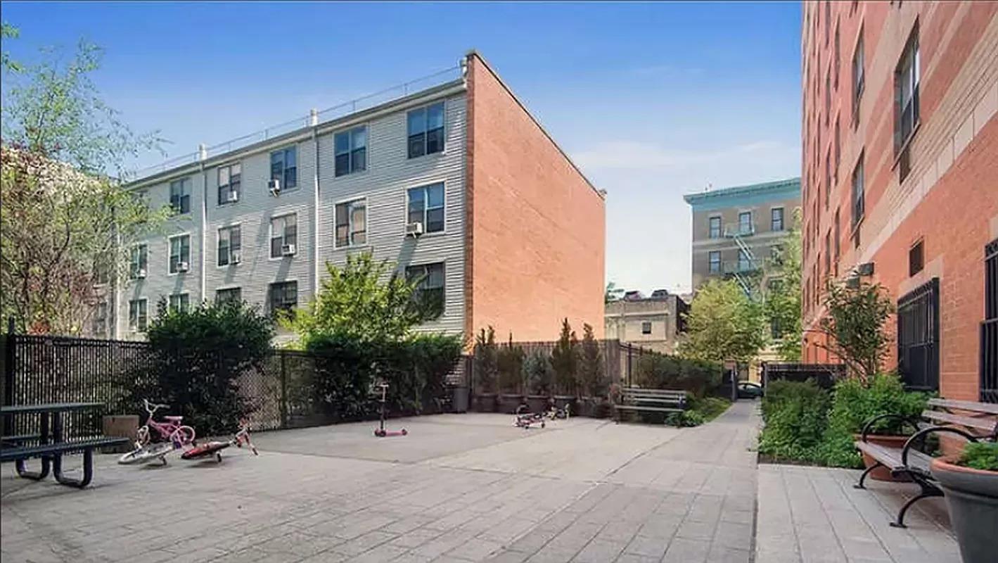 2235 Frederick Douglass Boulevard # 7B, New York (Manhattan), NY 10027