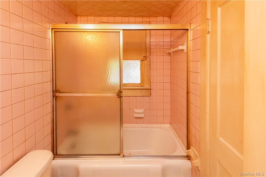 9 Oakland Avenue, Walden, NY 12586