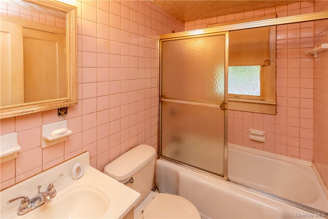 9 Oakland Avenue, Walden, NY 12586