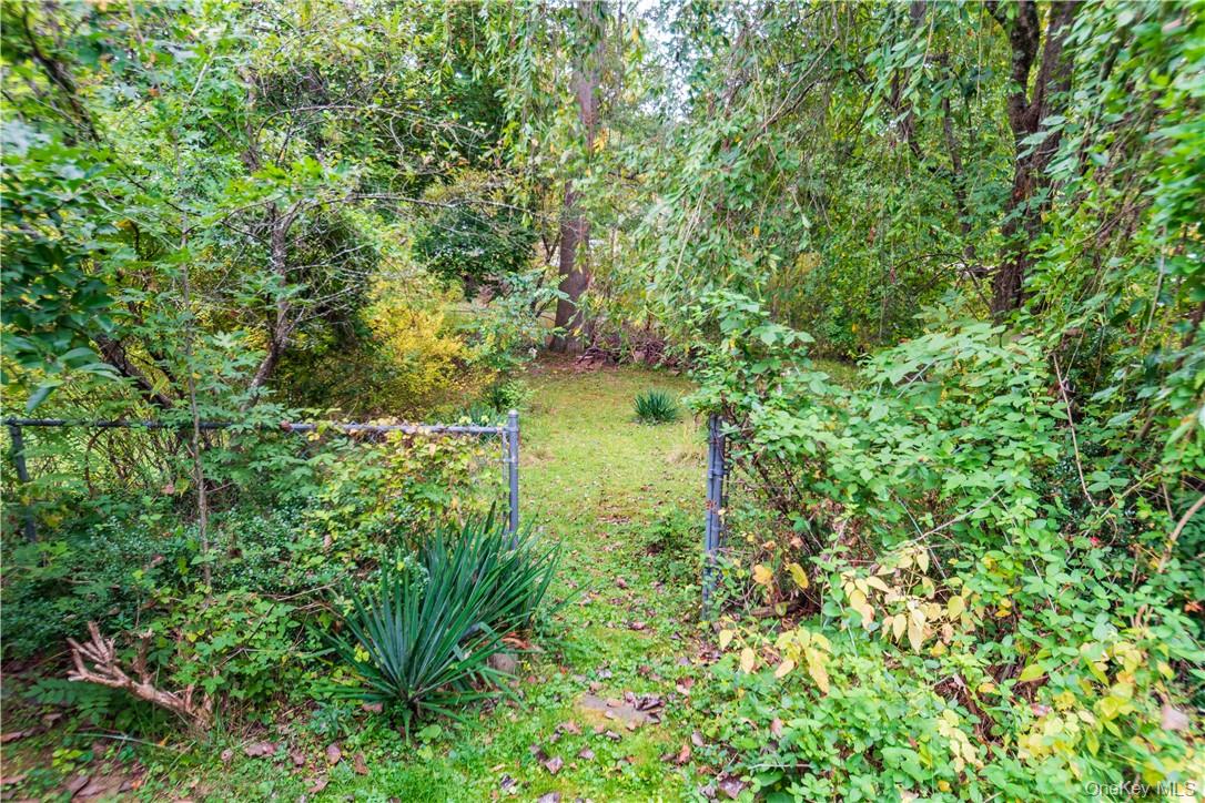 9 Oakland Avenue, Walden, NY 12586