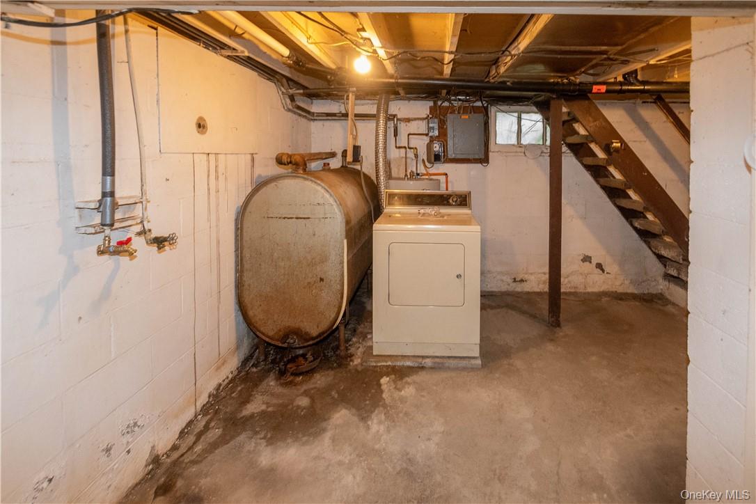 9 Oakland Avenue, Walden, NY 12586