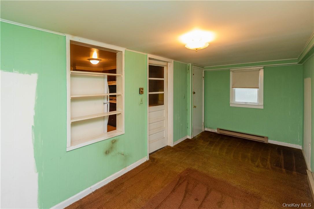 9 Oakland Avenue, Walden, NY 12586