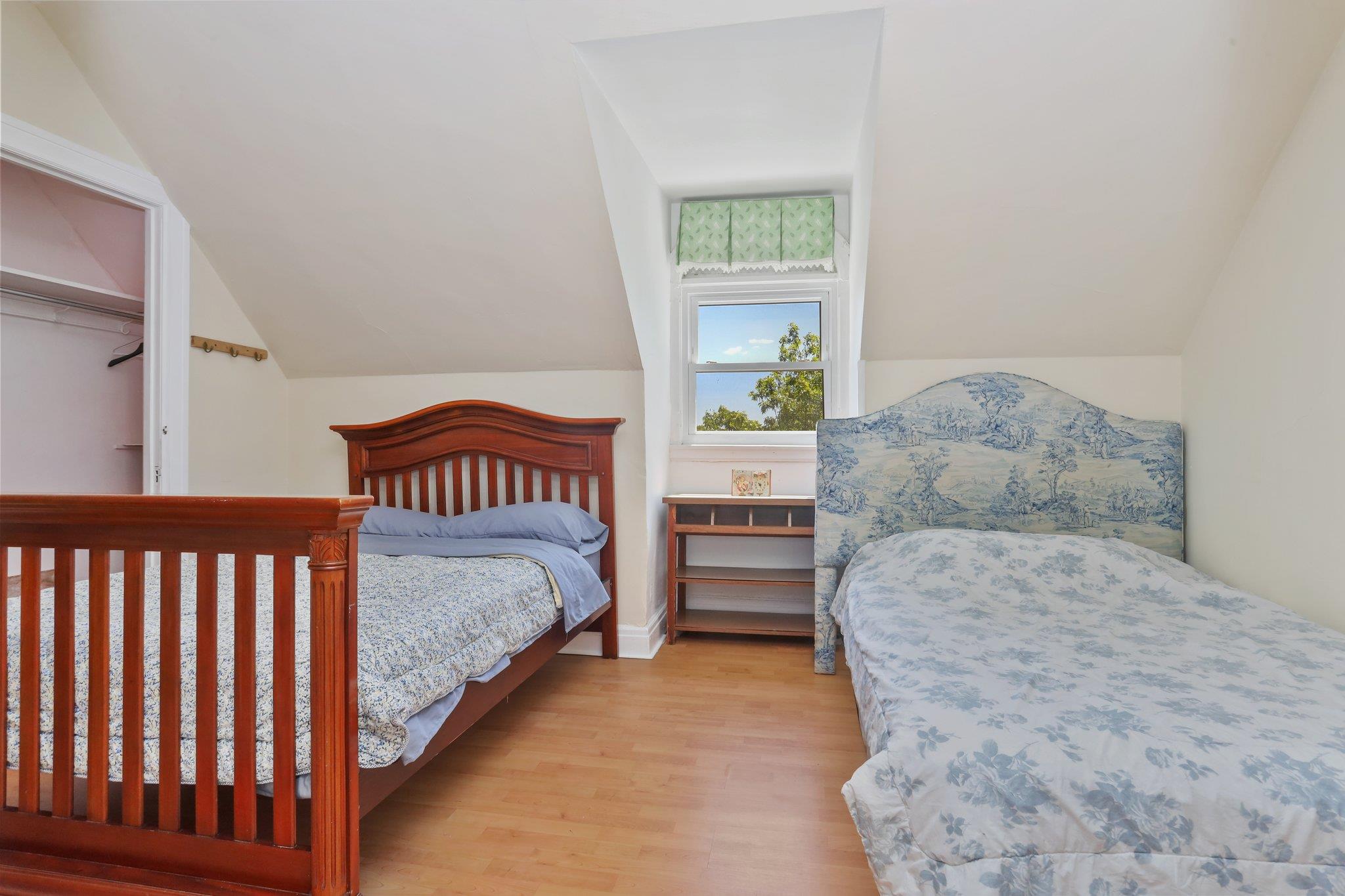 42 N Healy Avenue, Hartsdale, NY 10530