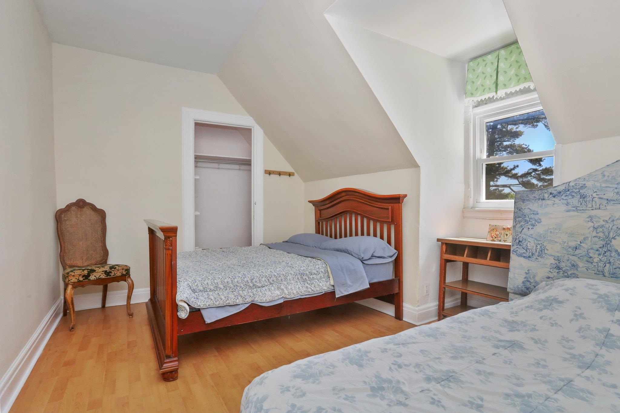 42 N Healy Avenue, Hartsdale, NY 10530