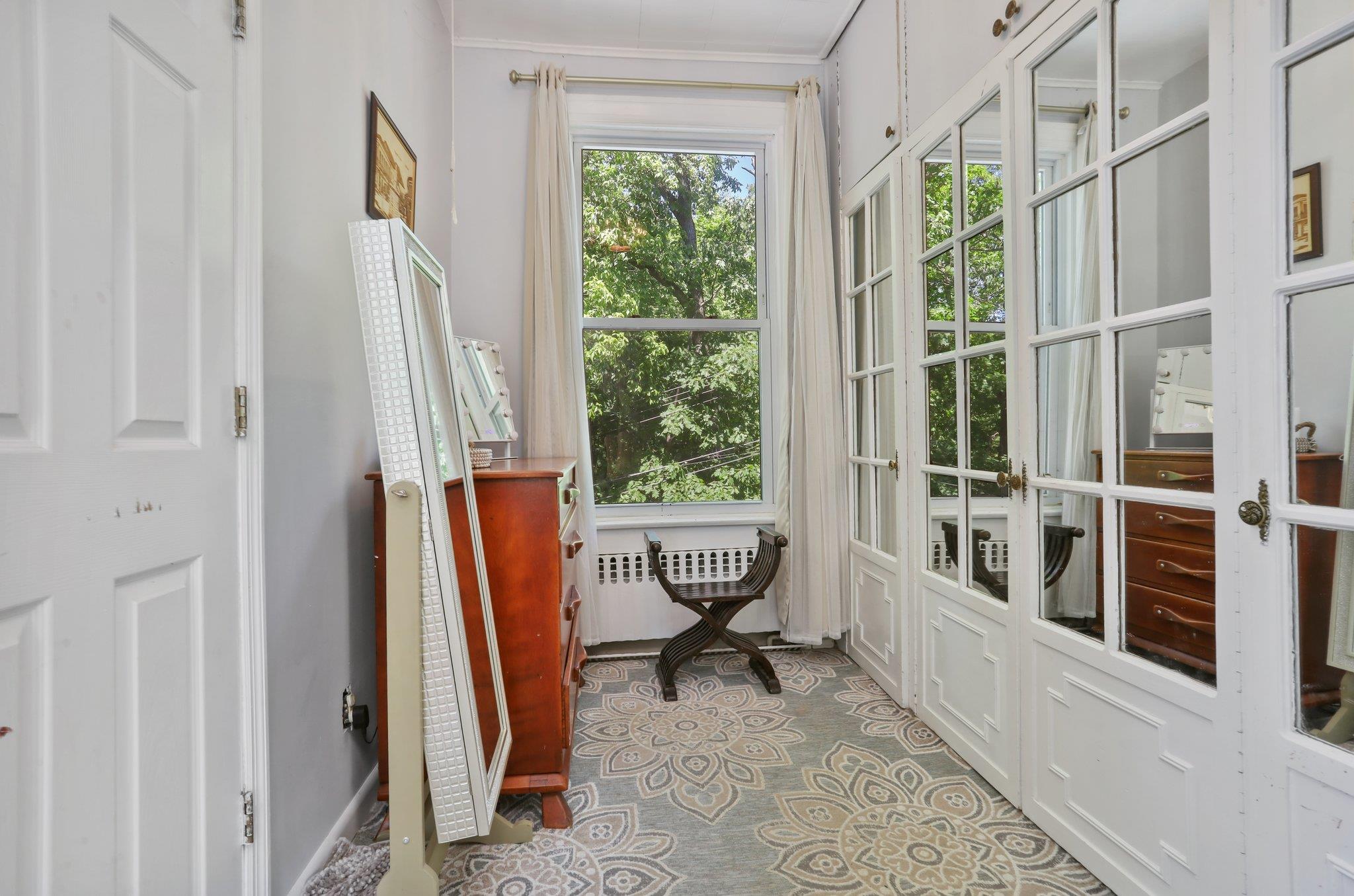 42 N Healy Avenue, Hartsdale, NY 10530