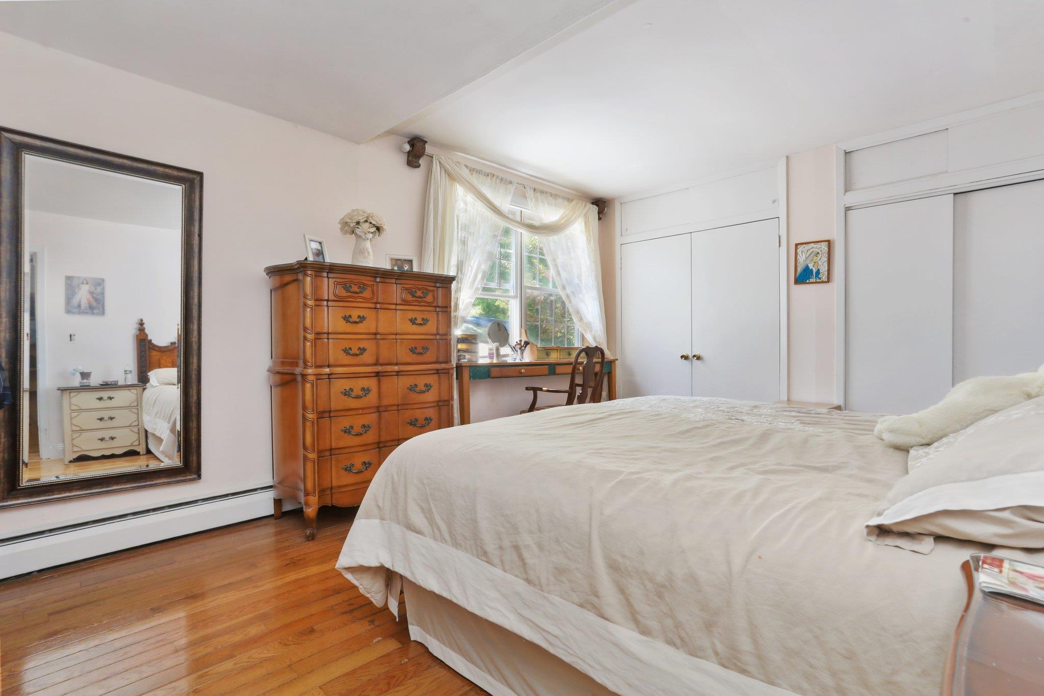 42 N Healy Avenue, Hartsdale, NY 10530