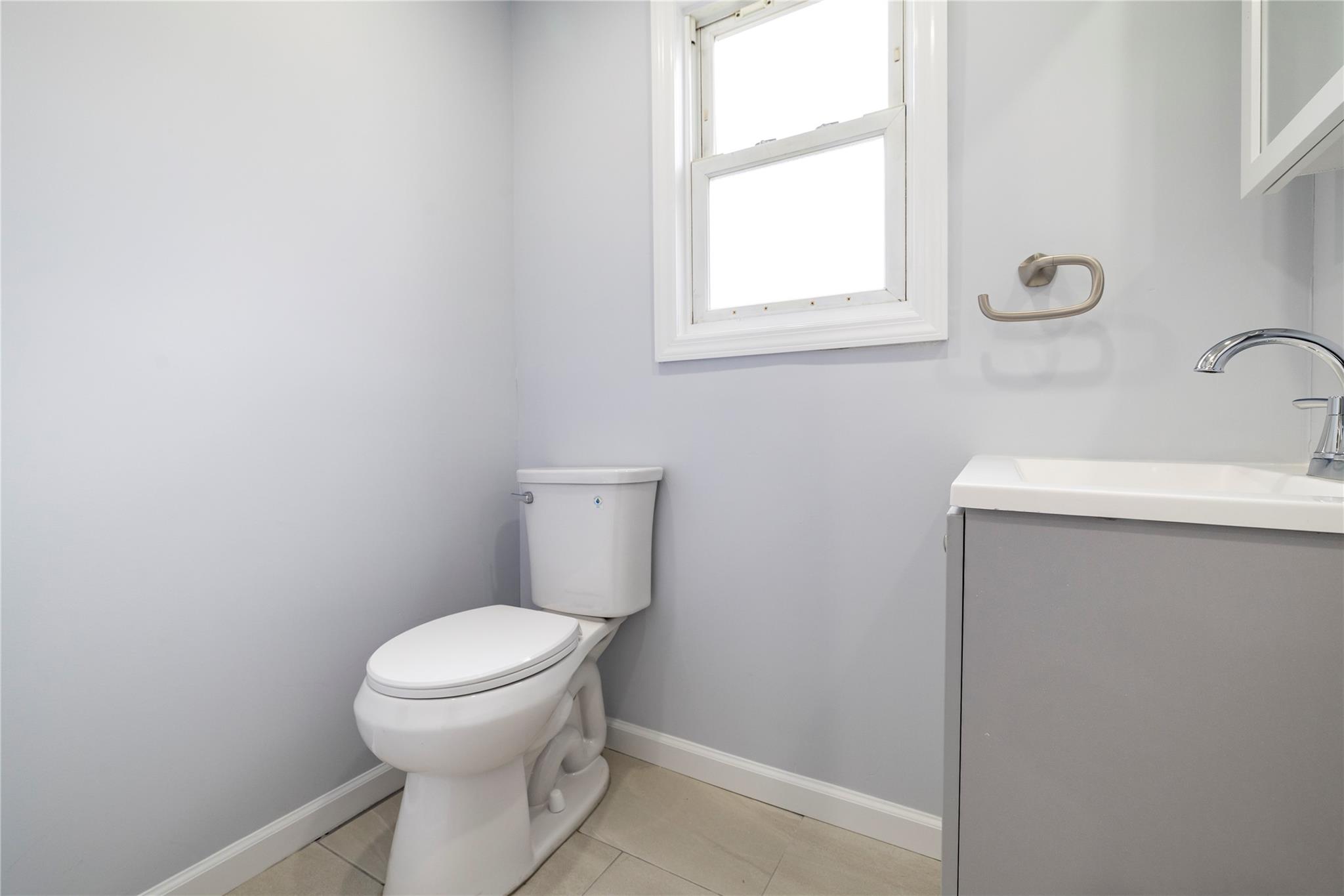 66 Nassau Street, Elmont, NY 11003