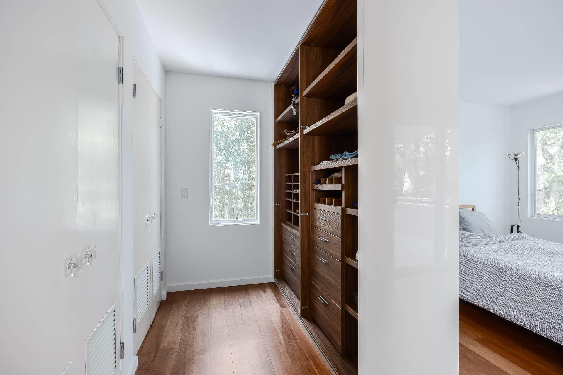 7 Fox Hollow Road, Shelter Island, NY 11964