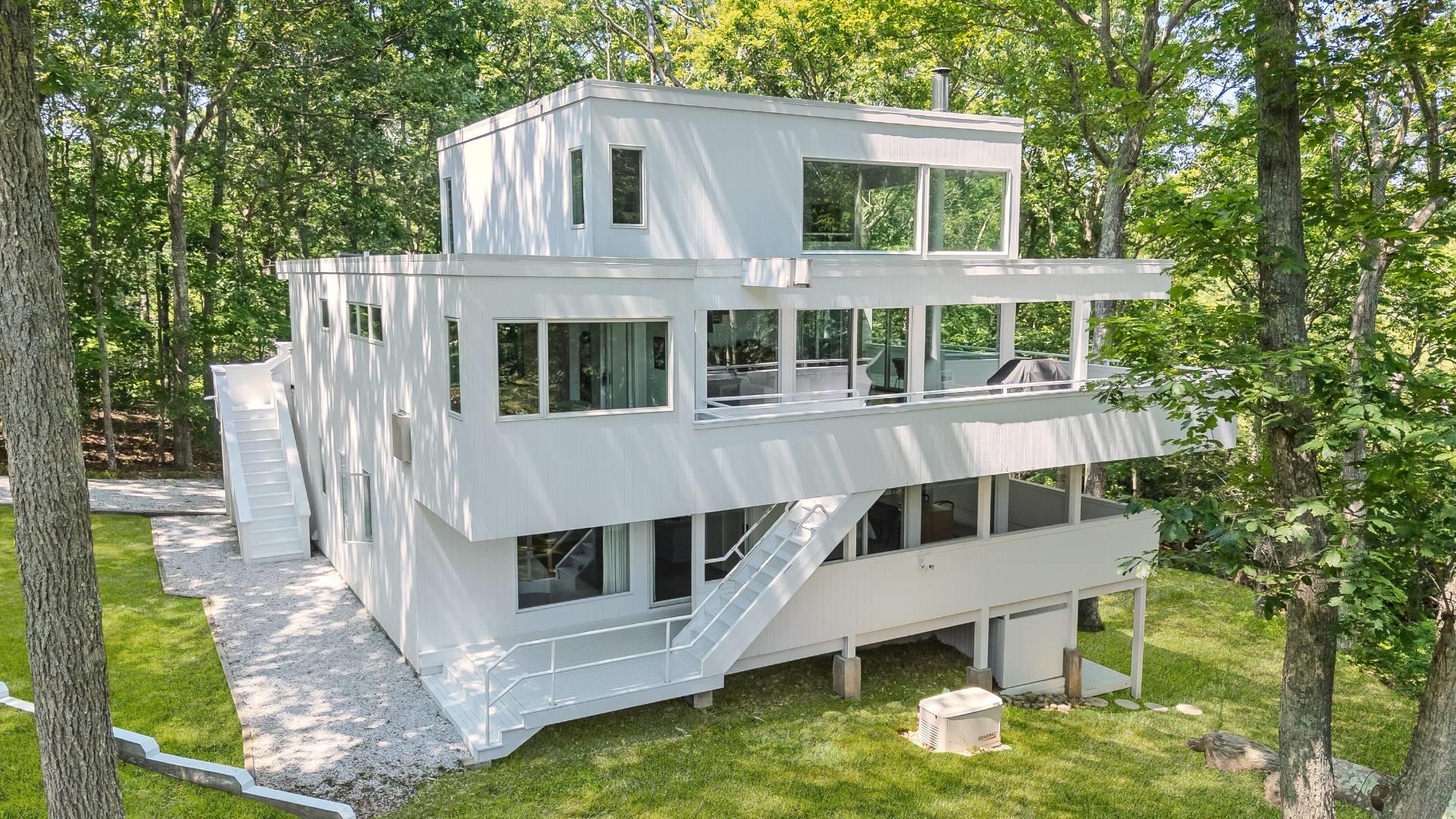 7 Fox Hollow Road, Shelter Island, NY 11964