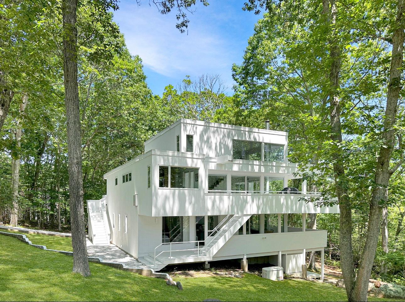 7 Fox Hollow Road, Shelter Island, NY 11964