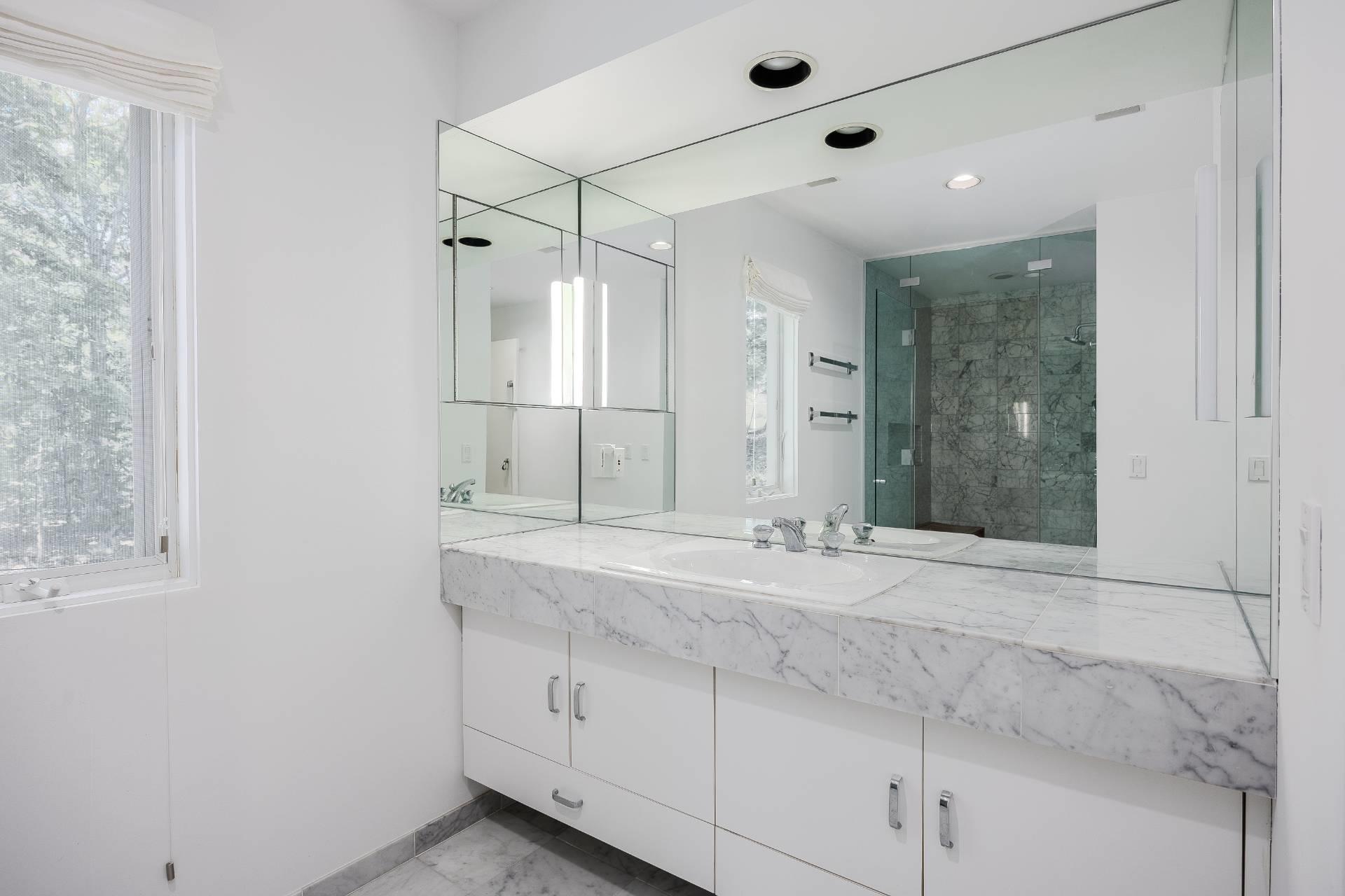 7 Fox Hollow Road, Shelter Island, NY 11964