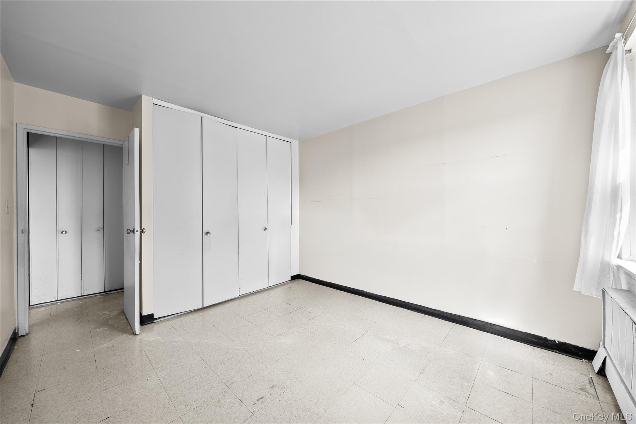 280 Lowndes Avenue # 208, Huntington Station, NY 11746