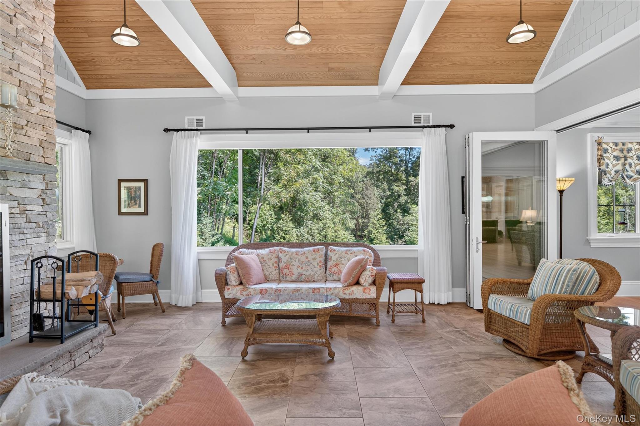 25 Sandfort Lane, Warwick, NY 10990