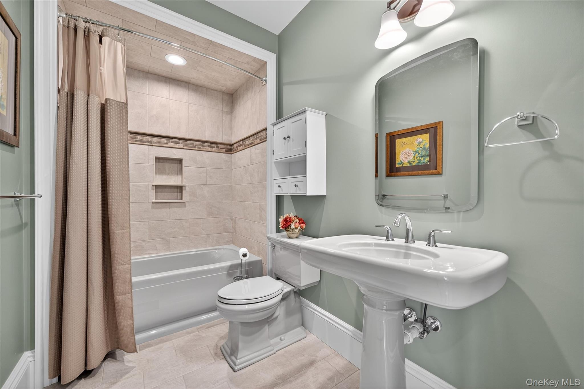 25 Sandfort Lane, Warwick, NY 10990