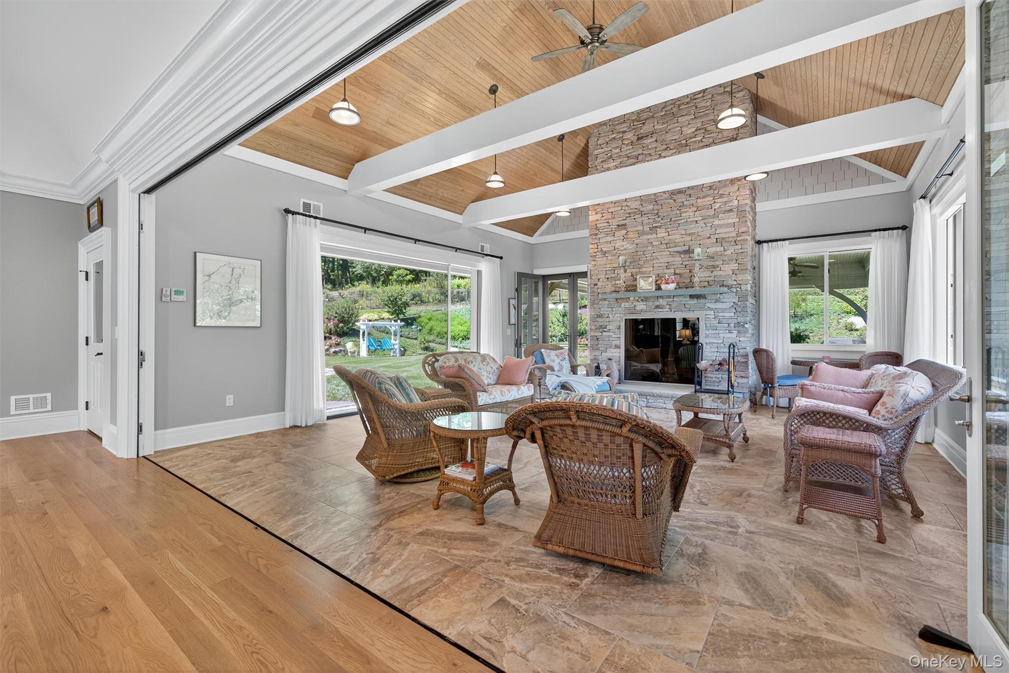 25 Sandfort Lane, Warwick, NY 10990