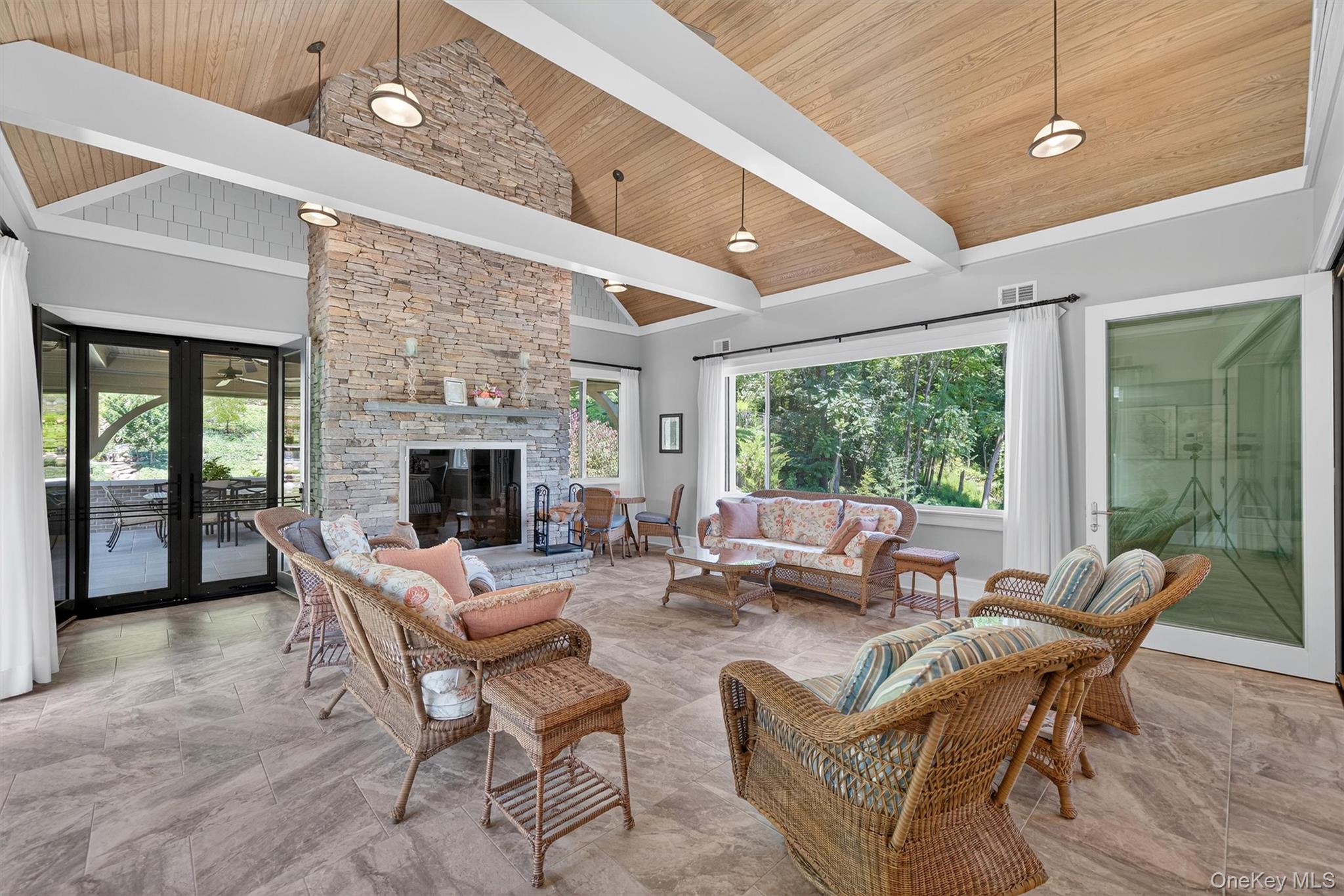 25 Sandfort Lane, Warwick, NY 10990