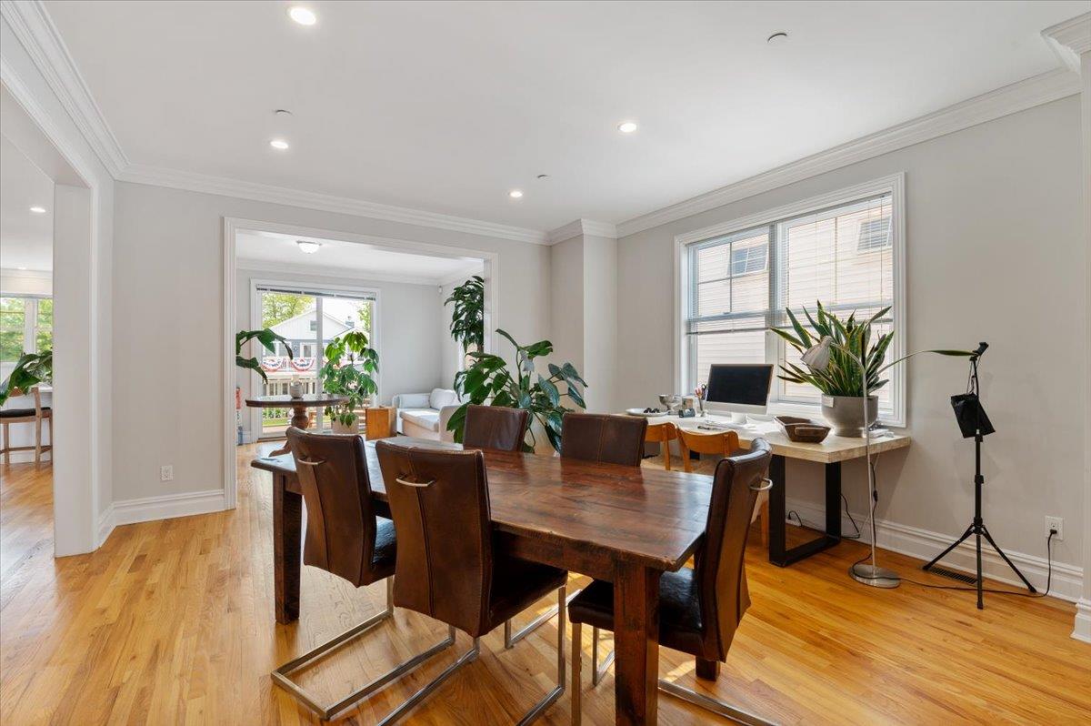 545 E Fulton Street, Long Beach, NY 11561