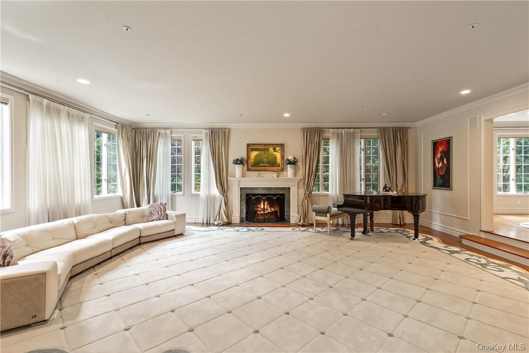 9 Lincoln Woods, Purchase, NY 10577