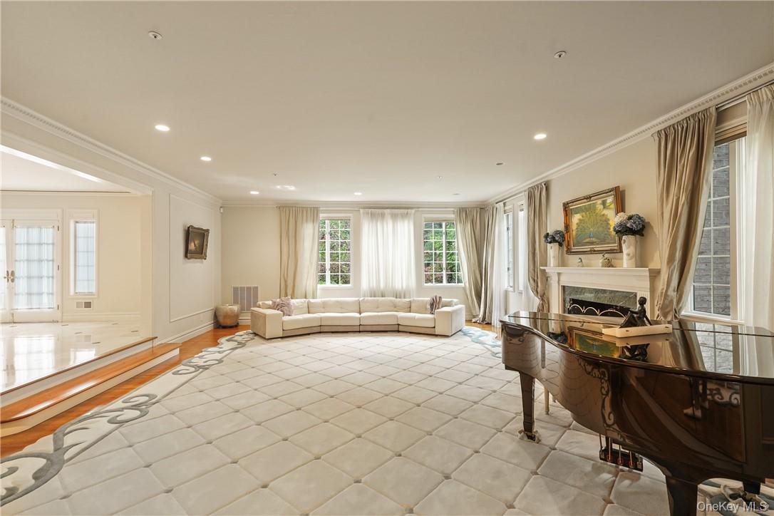 9 Lincoln Woods, Purchase, NY 10577