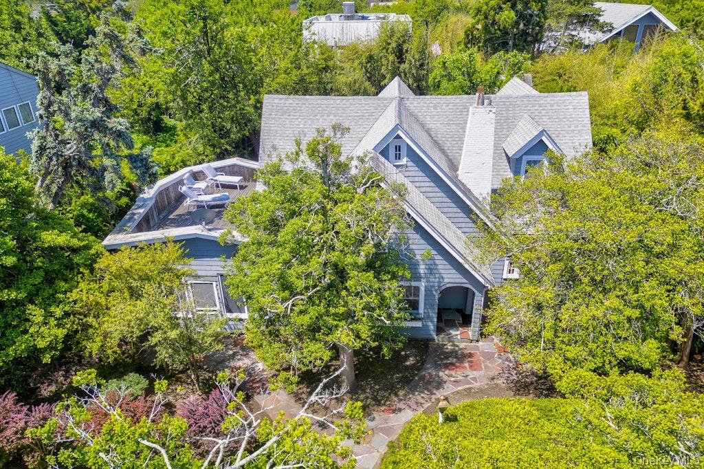 37 Duneway Avenue, Seaview, NY 11770