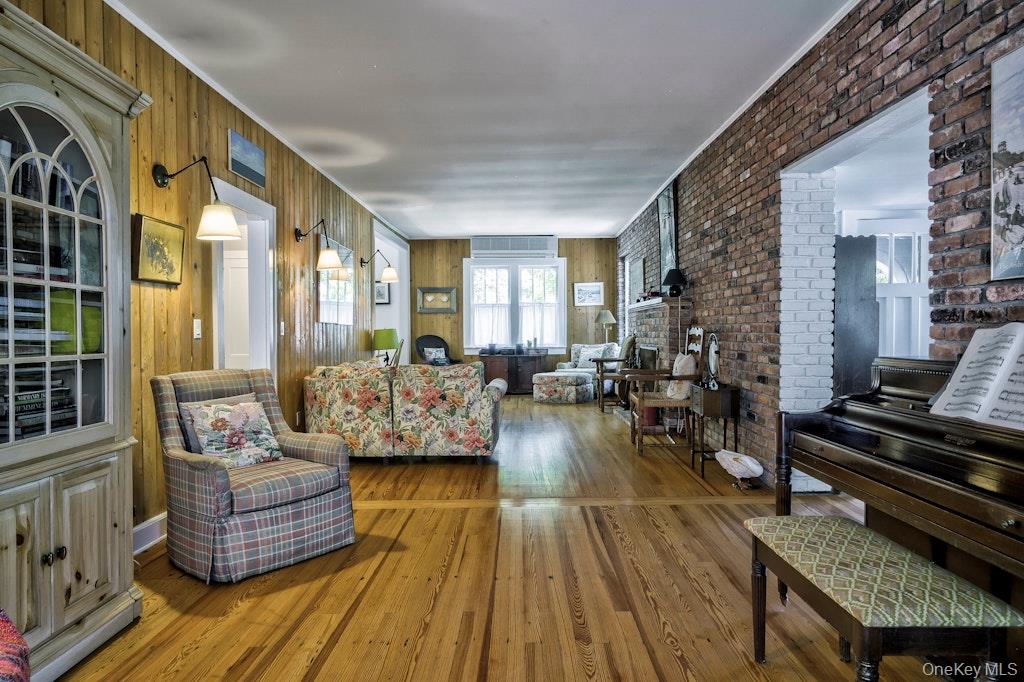 37 Duneway Avenue, Seaview, NY 11770