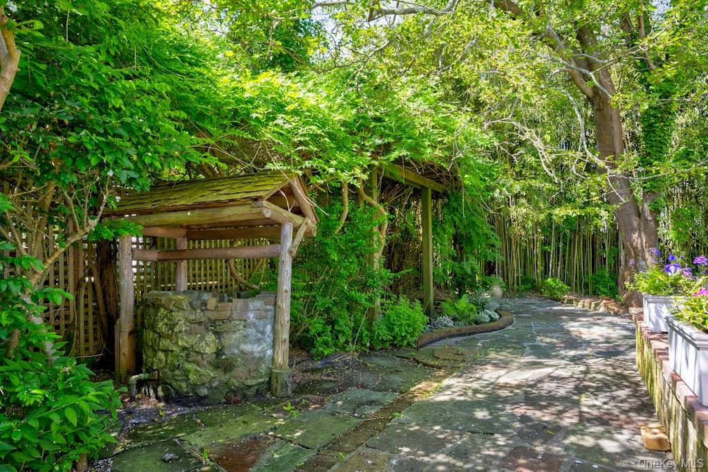 37 Duneway Avenue, Seaview, NY 11770