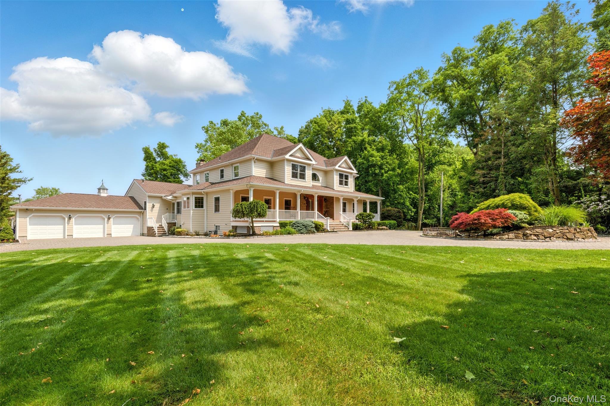 55 Kinsley Grove, Pearl River, NY 10965