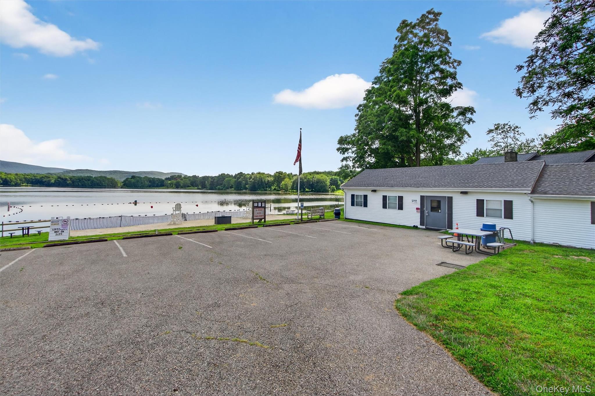 62 Lakeside Drive, New Windsor, NY 12553